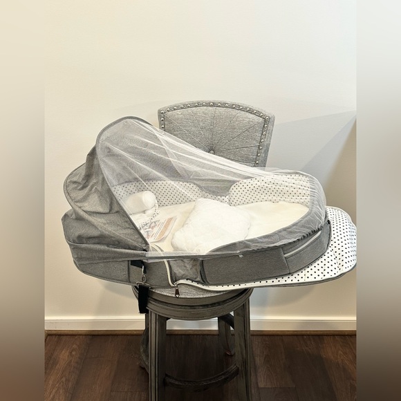 Omzer Gray Baby Travel Bassinet - Picture 11 of 11